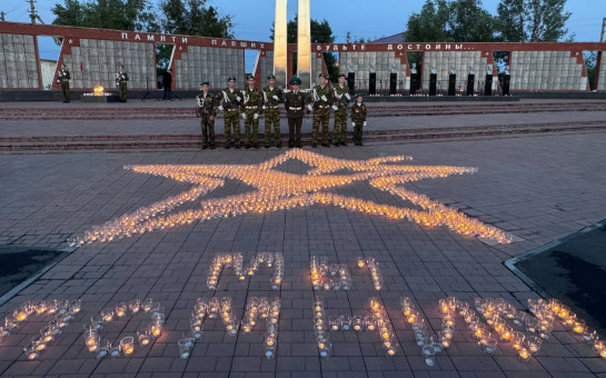 21 июня  состоялась  акция  «Свеча Памяти», посвященная Дню памяти и скорби  на Мемориале Воинской Славы