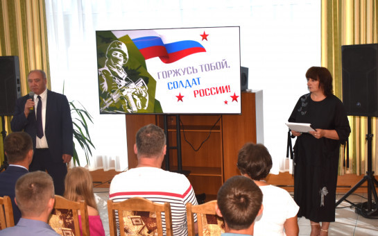 В Карасуке состоялось торжественное открытие выставочного проекта «Горжусь тобой, солдат России!»